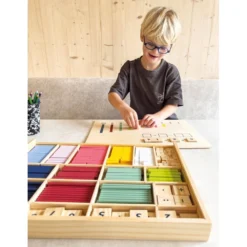 Small Foot Coffret Mathématiques - Réglettes Cuisenaire Et Opérations -Magasin De Jouets En Bois coffret mathematiques bois reglettes cuisenaire et operations 5