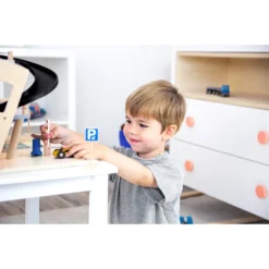 Small Foot Garage à Voitures -Magasin De Jouets En Bois garage a voitures bois 10