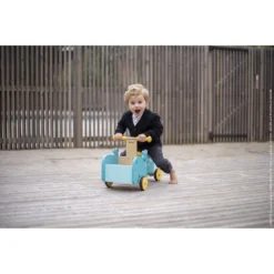 Janod Porteur Hippo -Magasin De Jouets En Bois porteur hippo bois 4